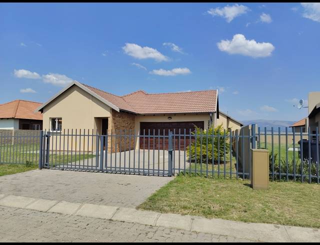 3 BEDROOM HOUSE FOR SALE IN WATERKLOOF AH